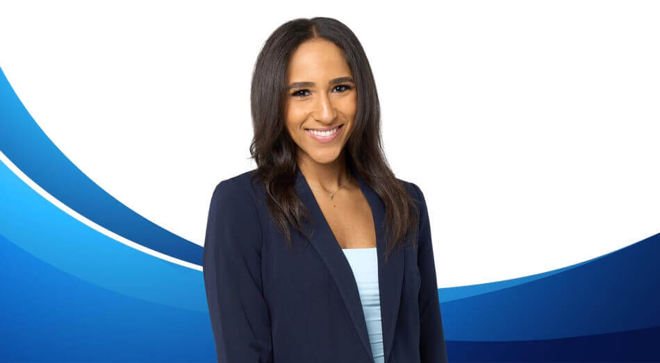 Lexi Eisa, Associate